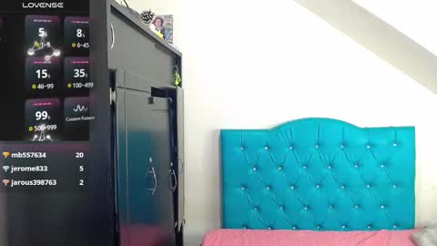 Snapshot of incubus_couple1 chatting on March 9, 2025, 8:10 pm incubus_couple1 online show from March 9, 2025, 8:10 pm