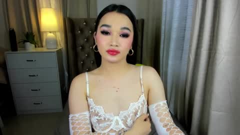 indestructabletrixie online show from December 20, 2024, 3:00 pm