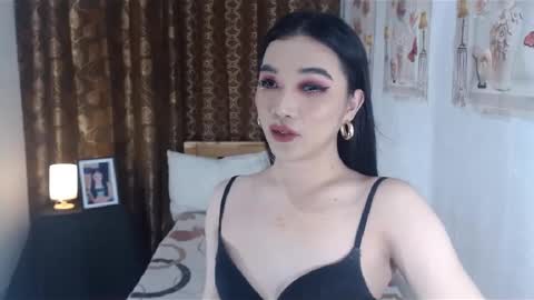 indestructabletrixie online show from January 14, 2025, 2:00 pm