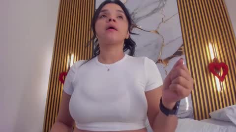 Indi Catalina online show from March 17, 2026, 12:08 pm