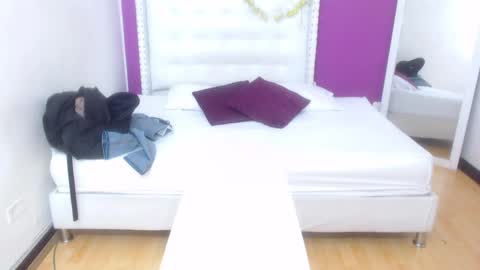 indian_whore18 online show from March 10, 2025, 10:55 pm