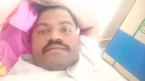 Snapshot of indianhairycheast chatting on October 13, 2025, 5:40 am Indianhairychest online show from October 13, 2025, 5:40 am