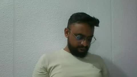 Snapshot of indianlover1433 chatting on September 9, 2025, 4:45 am Indian lover online show from September 9, 2025, 4:45 am