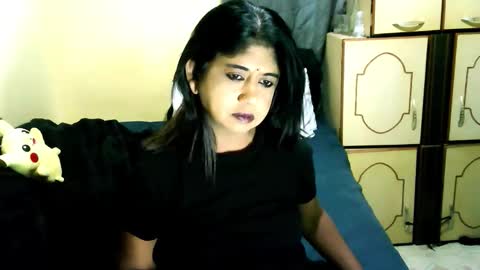 Snapshot of indianpleasures21 chatting on May 18, 2026, 1:39 pm indianpleasures21 online show from May 18, 2026, 1:39 pm