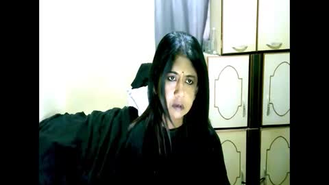 Snapshot of indianpleasures21 chatting on June 4, 2026, 10:21 am indianpleasures21 online show from June 4, 2026, 10:21 am