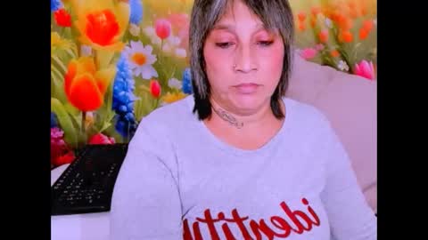 indianroxy27 online show from February 14, 2026, 11:23 pm