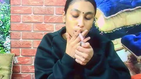 Snapshot of indiansexybutt4u2luv chatting on June 16, 2026, 5:10 am indiansexybutt4u2luv online show from June 16, 2026, 5:10 am
