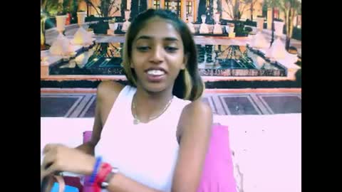 Snapshot of indiansexyslender4u2luv chatting on January 3, 2025, 5:39 am indiansexyslender4u2luv online show from January 3, 2025, 5:39 am