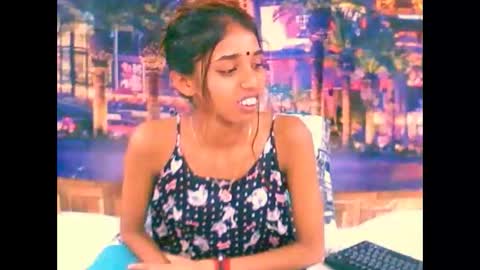 indiansexyslender4u2luv online show from October 14, 2025, 6:20 pm