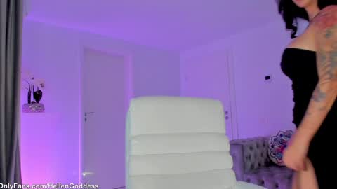 Hellen online show from October 25, 2025, 2:13 pm