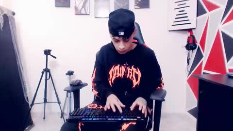 matias online show from November 15, 2025, 3:52 pm