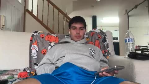 Lucas online show from October 30, 2025, 6:08 pm