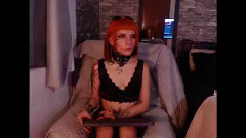 MOLLY online show from January 9, 2026, 2:25 am