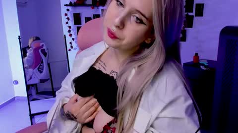 Roki online show from October 5, 2025, 3:10 pm