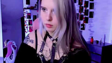 Roki online show from October 16, 2025, 4:19 pm