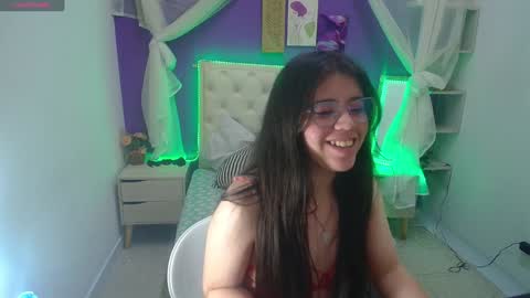 Snapshot of ingrid_casas chatting on December 12, 2024, 11:03 pm Ingrid petite online show from December 12, 2024, 11:03 pm