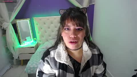 Snapshot of ingrid_casas chatting on January 16, 2025, 2:41 am Ingrid petite online show from January 16, 2025, 2:41 am