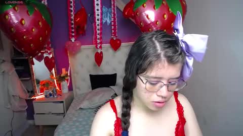 Snapshot of ingrid_casas chatting on February 19, 2025, 12:03 am Ingrid petite online show from February 19, 2025, 12:03 am