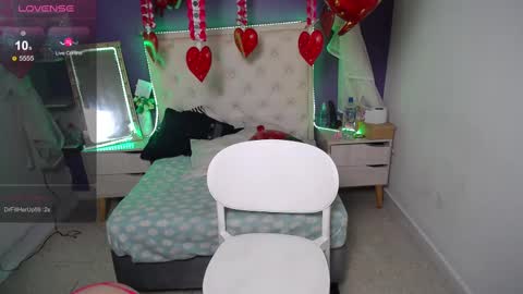 Snapshot of ingrid_casas chatting on February 25, 2025, 11:33 pm Ingrid petite online show from February 25, 2025, 11:33 pm