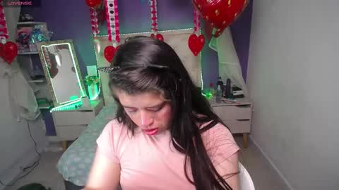 Snapshot of ingrid_casas chatting on February 28, 2025, 3:04 am Ingrid petite online show from February 28, 2025, 3:04 am