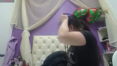 Snapshot of ingrid_casas chatting on September 12, 2025, 9:59 pm Ingrid petite online show from September 12, 2025, 9:59 pm