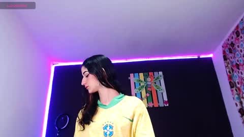 Snapshot of ingrid_zese chatting on October 9, 2025, 2:59 pm Ingrid Zese online show from October 9, 2025, 2:59 pm