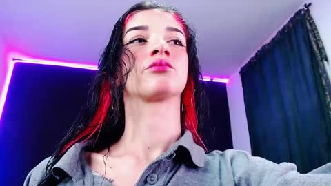 Snapshot of ingrid_zese chatting on November 20, 2025, 7:35 pm Ingrid Zese online show from November 20, 2025, 7:35 pm