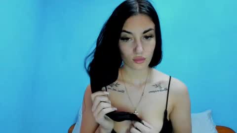 Snapshot of ingriddd_ chatting on February 8, 2025, 8:42 pm Ingrid online show from February 8, 2025, 8:42 pm