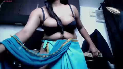 Snapshot of iniyalaboni chatting on September 9, 2025, 8:41 pm Iniya online show from September 9, 2025, 8:41 pm