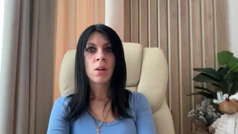 Snapshot of injaathome chatting on February 4, 2026, 8:09 am InjaAtHome online show from February 4, 2026, 8:09 am