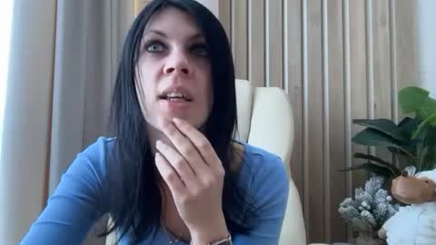 Snapshot of injaathome chatting on February 10, 2026, 7:23 am InjaAtHome online show from February 10, 2026, 7:23 am