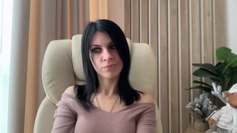 Snapshot of injaathome chatting on February 19, 2026, 7:48 am InjaAtHome online show from February 19, 2026, 7:48 am
