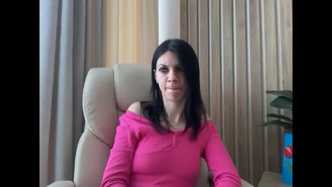 Snapshot of injaathome chatting on March 10, 2026, 7:13 am InjaAtHome online show from March 10, 2026, 7:13 am