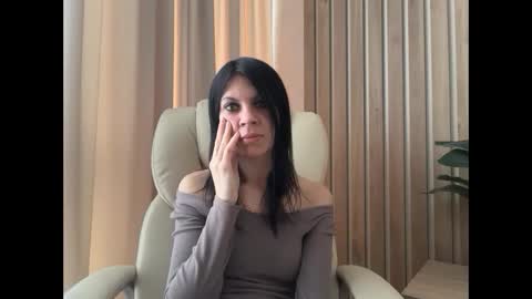 Snapshot of injaathome chatting on April 3, 2026, 6:22 am InjaAtHome online show from April 3, 2026, 6:22 am