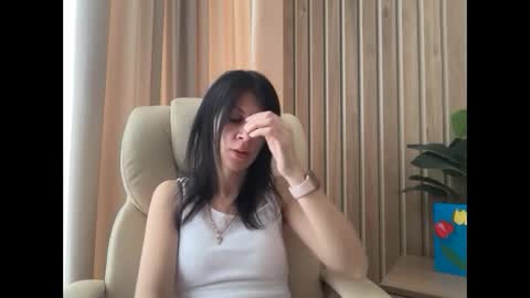 Snapshot of injaathome chatting on April 6, 2026, 6:03 am InjaAtHome online show from April 6, 2026, 6:03 am