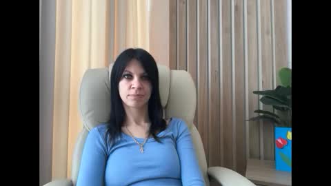Snapshot of injaathome chatting on April 15, 2026, 6:42 am InjaAtHome online show from April 15, 2026, 6:42 am