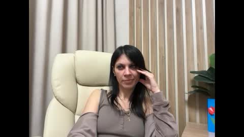 Snapshot of injaathome chatting on April 20, 2026, 6:20 pm InjaAtHome online show from April 20, 2026, 6:20 pm