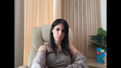 Snapshot of injaathome chatting on April 28, 2026, 6:29 am InjaAtHome online show from April 28, 2026, 6:29 am