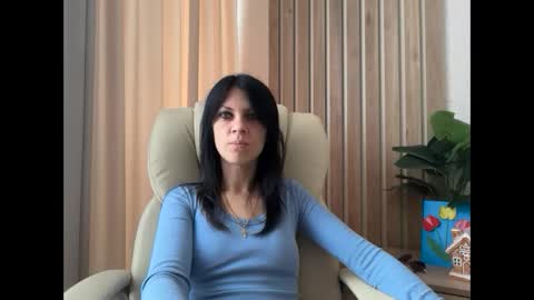 Snapshot of injaathome chatting on May 19, 2026, 5:47 am InjaAtHome online show from May 19, 2026, 5:47 am