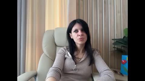 Snapshot of injaathome chatting on May 24, 2026, 5:45 am InjaAtHome online show from May 24, 2026, 5:45 am