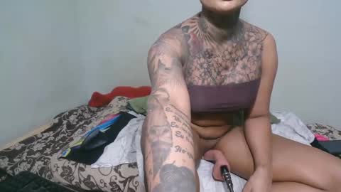 Snapshot of ink_bella chatting on December 30, 2024, 6:38 pm ink bella online show from December 30, 2024, 6:38 pm