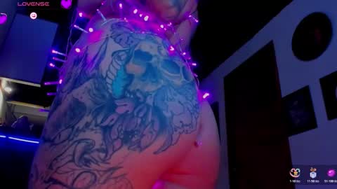 Snapshot of ink_demon chatting on November 14, 2025, 5:17 am demon online show from November 14, 2025, 5:17 am