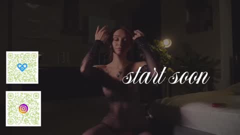 Im Senise Welcome to my room My instagram  online show from February 10, 2026, 6:28 am