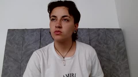 lyan onlyfans n linda online show from November 24, 2025, 7:02 pm