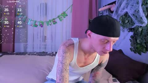 Snapshot of inkedjamesx chatting on October 16, 2025, 10:05 am James online show from October 16, 2025, 10:05 am