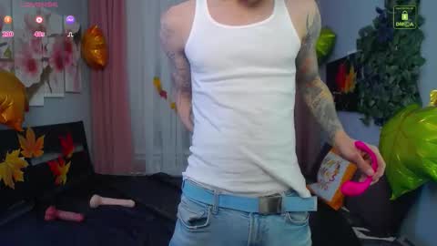 Snapshot of inkedjamesx chatting on November 11, 2025, 8:36 am James online show from November 11, 2025, 8:36 am