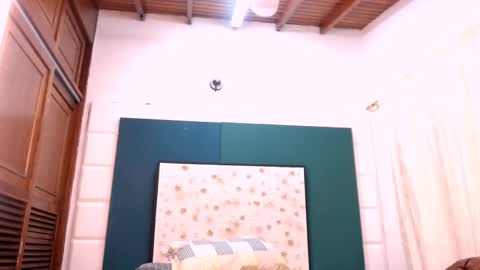 Snapshot of inkedsabrina chatting on February 16, 2025, 1:36 am inkedsabrina online show from February 16, 2025, 1:36 am