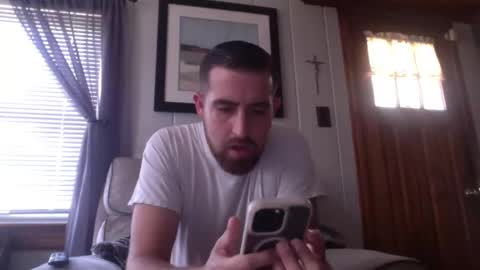 Snapshot of inmybackyard chatting on September 19, 2025, 5:57 pm InMyBackyard online show from September 19, 2025, 5:57 pm