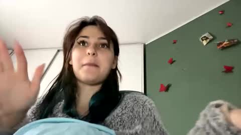 Snapshot of innes_soles chatting on October 20, 2025, 12:16 pm Innes online show from October 20, 2025, 12:16 pm