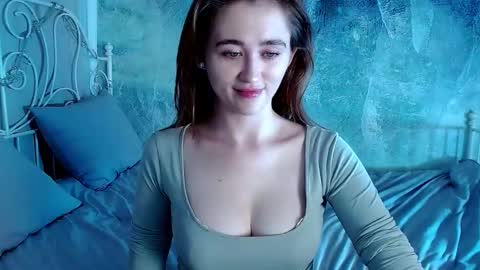 Lina online show from October 31, 2025, 1:17 am